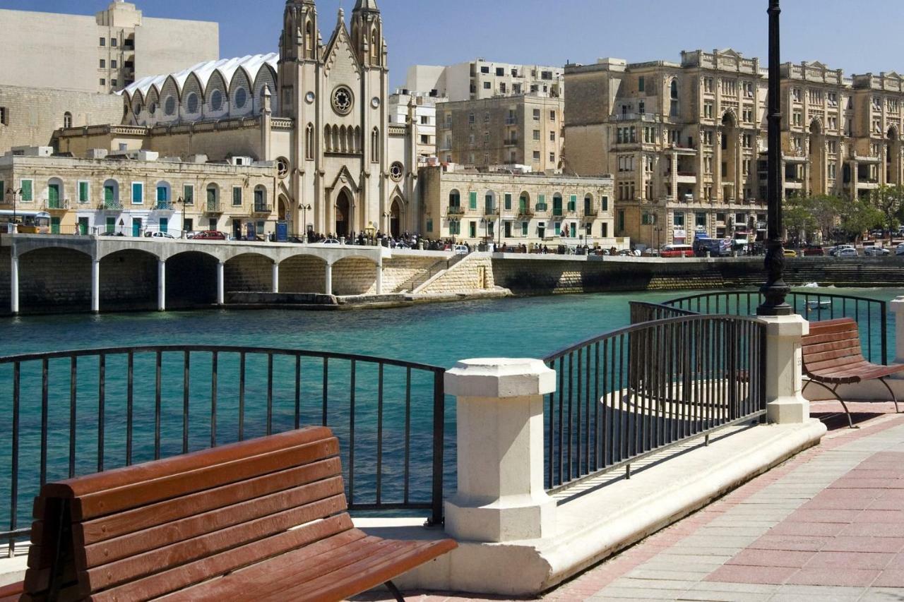 Gorgeous Apartment With Terrace In Fort Cambridge, Pool Sliema Exteriér fotografie