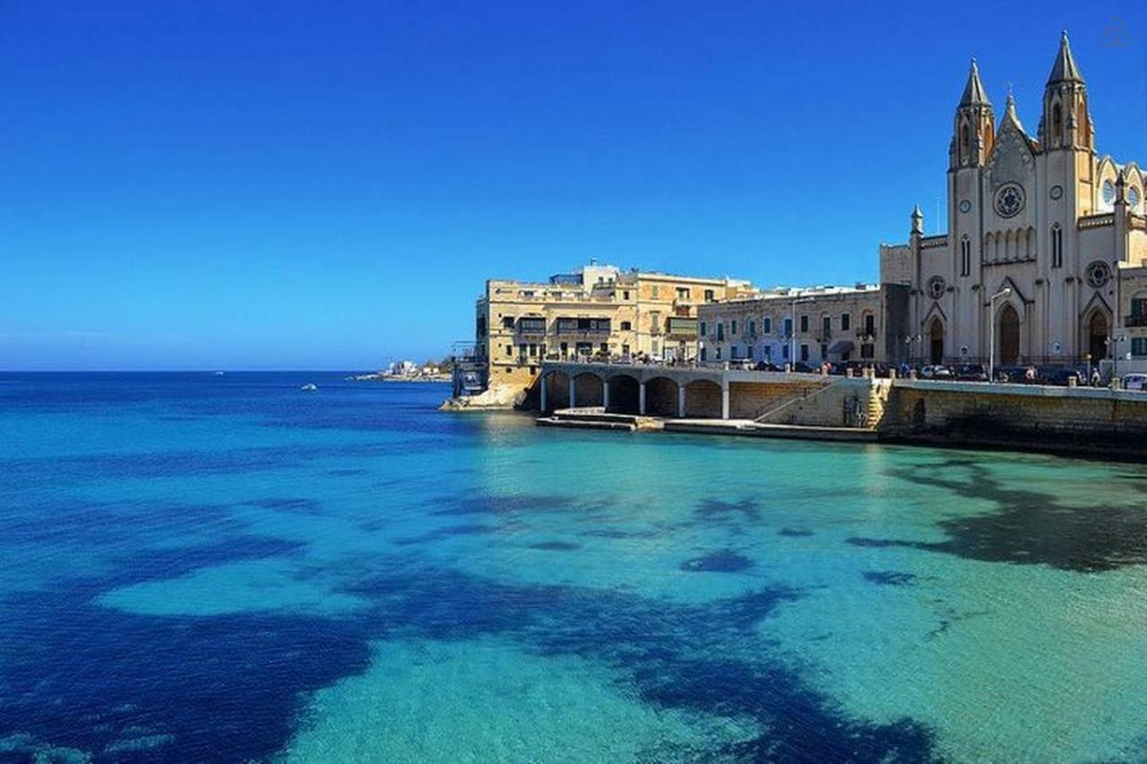 Gorgeous Apartment With Terrace In Fort Cambridge, Pool Sliema Exteriér fotografie